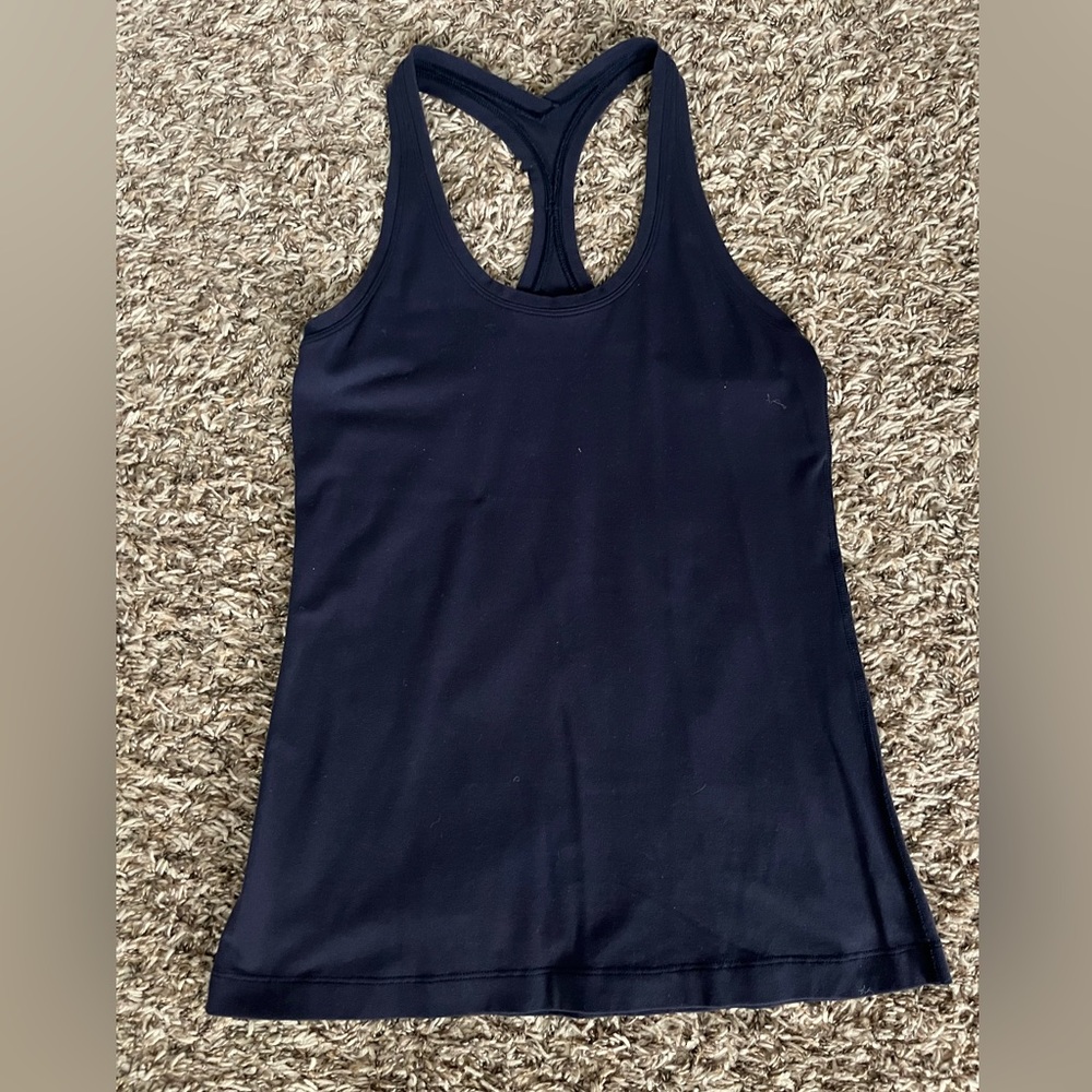 Lululemon tank size 8